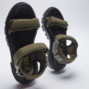 [SOLD] ZARA Chunky Sandals